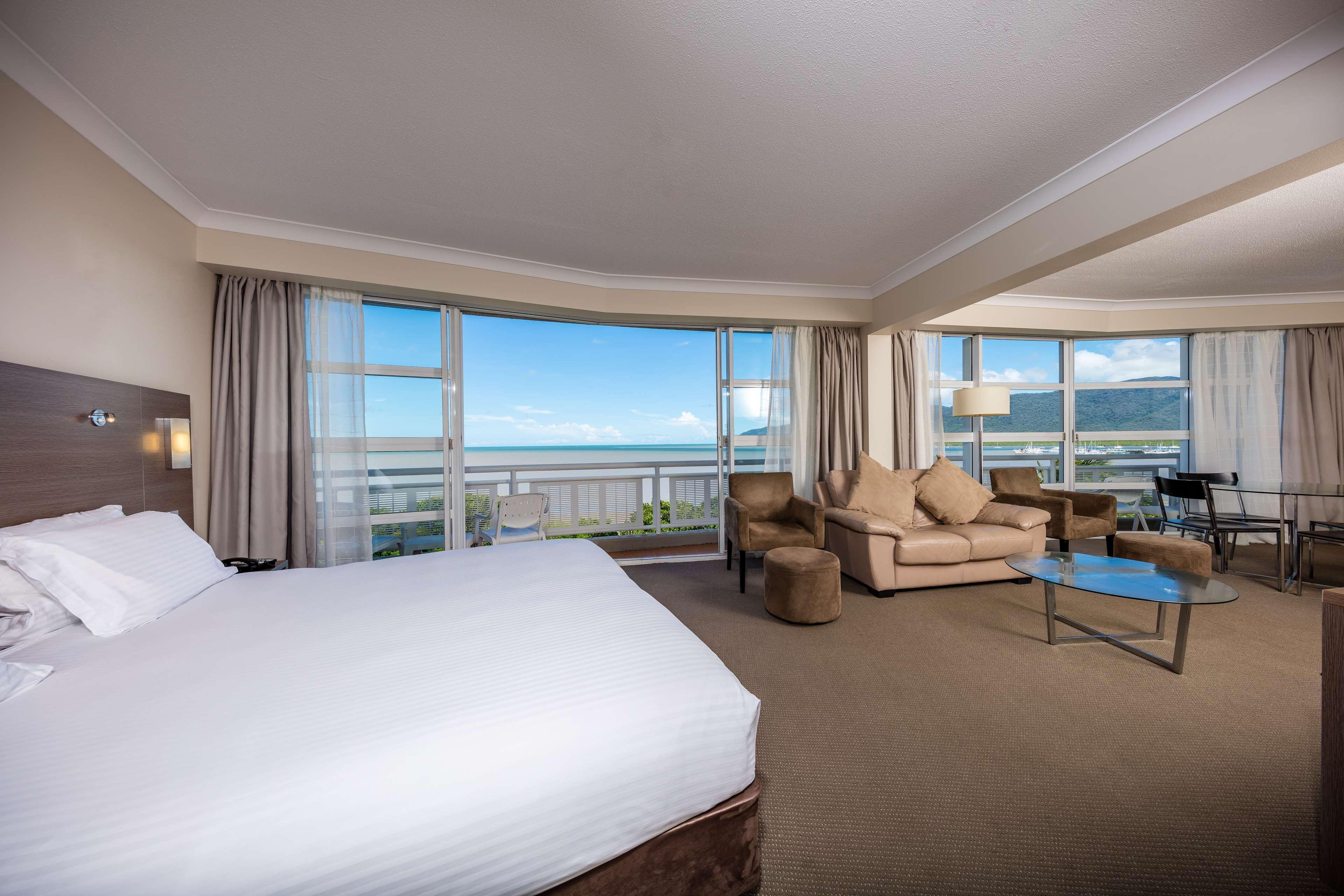Hotel Doubletree By Hilton Cairns Exteriér fotografie