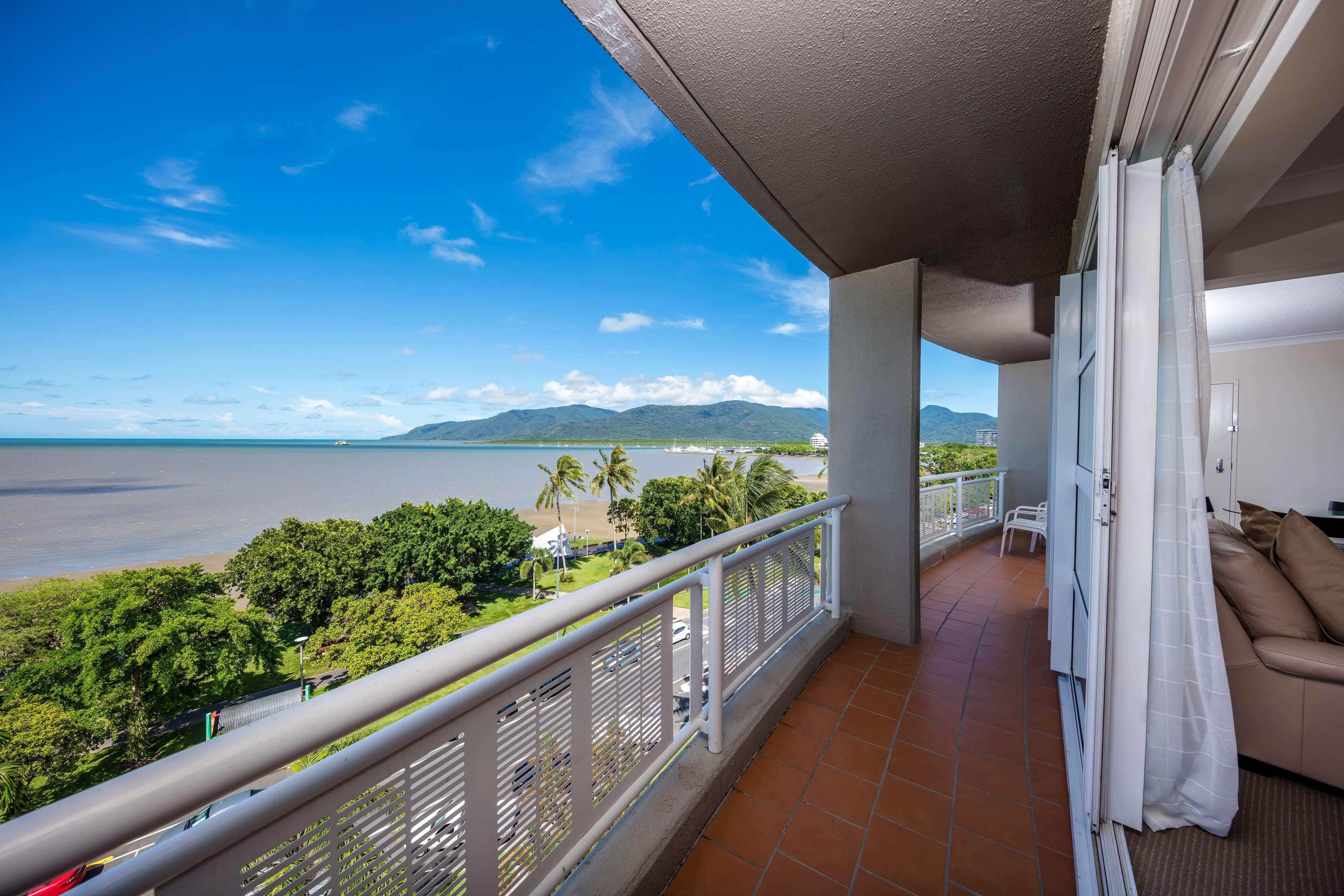 Hotel Doubletree By Hilton Cairns Exteriér fotografie