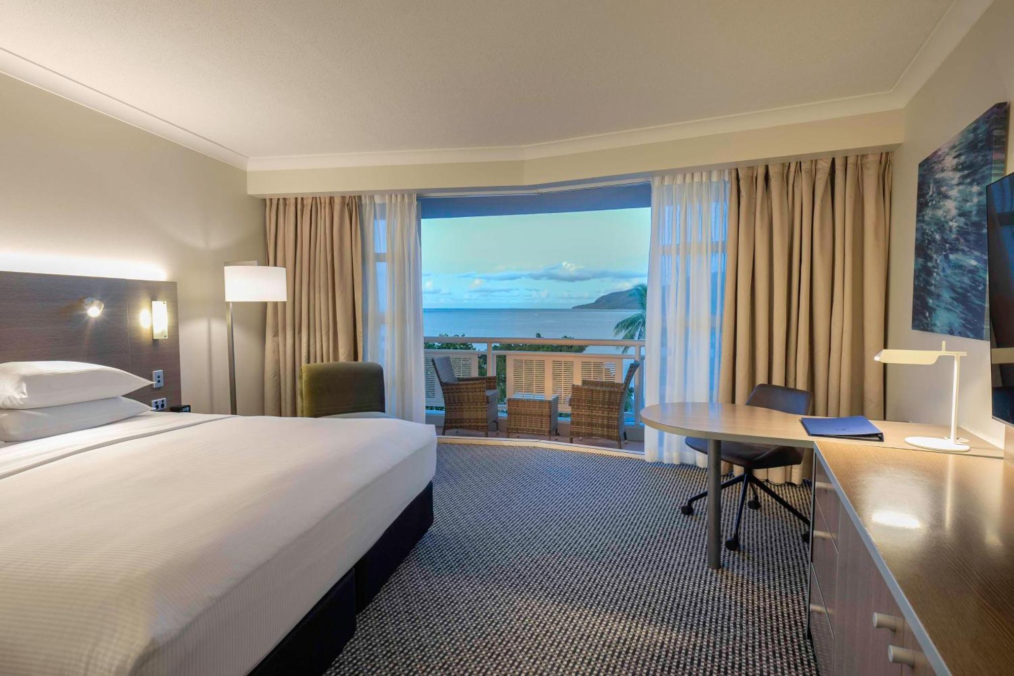Hotel Doubletree By Hilton Cairns Exteriér fotografie