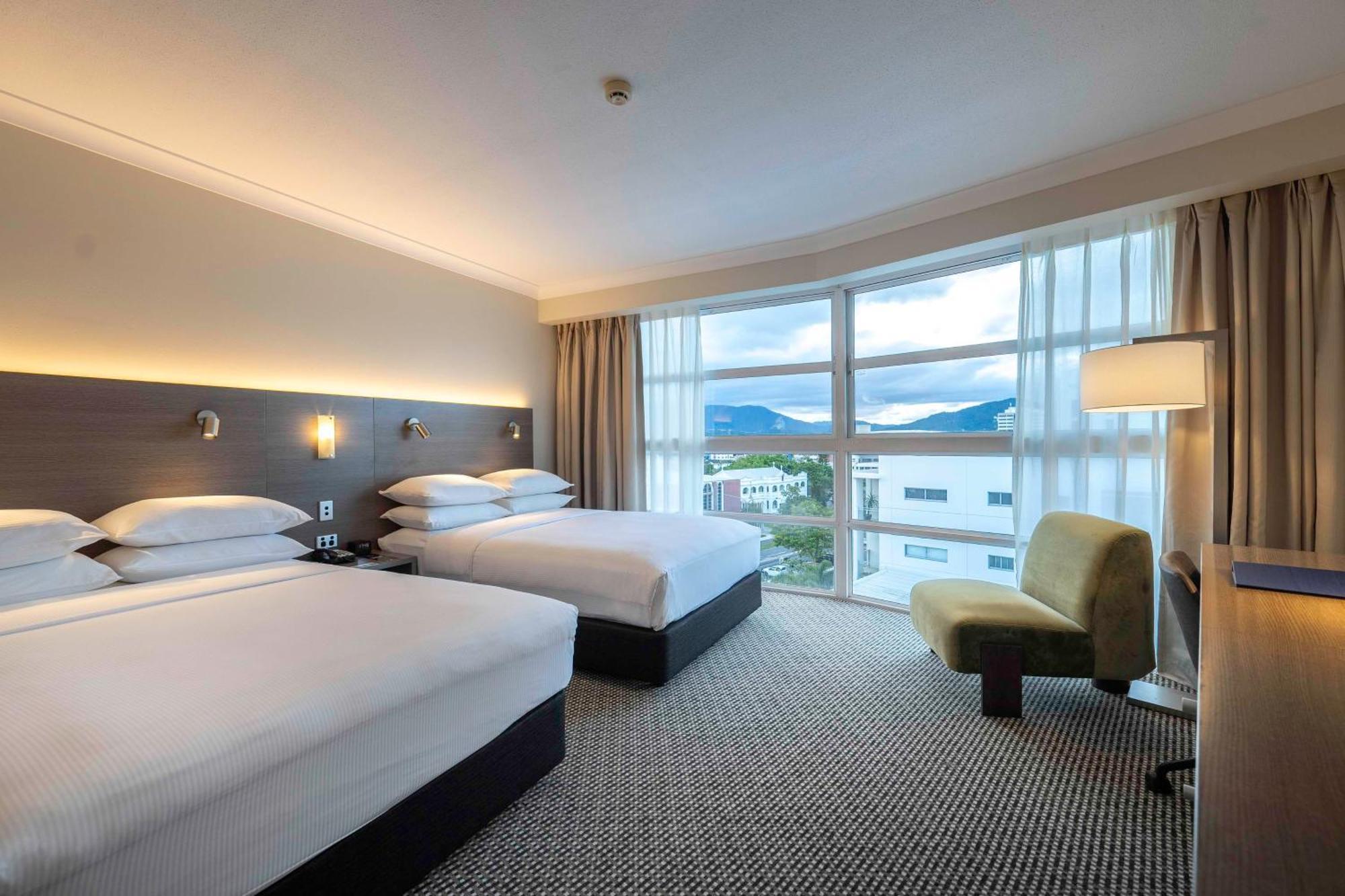 Hotel Doubletree By Hilton Cairns Exteriér fotografie